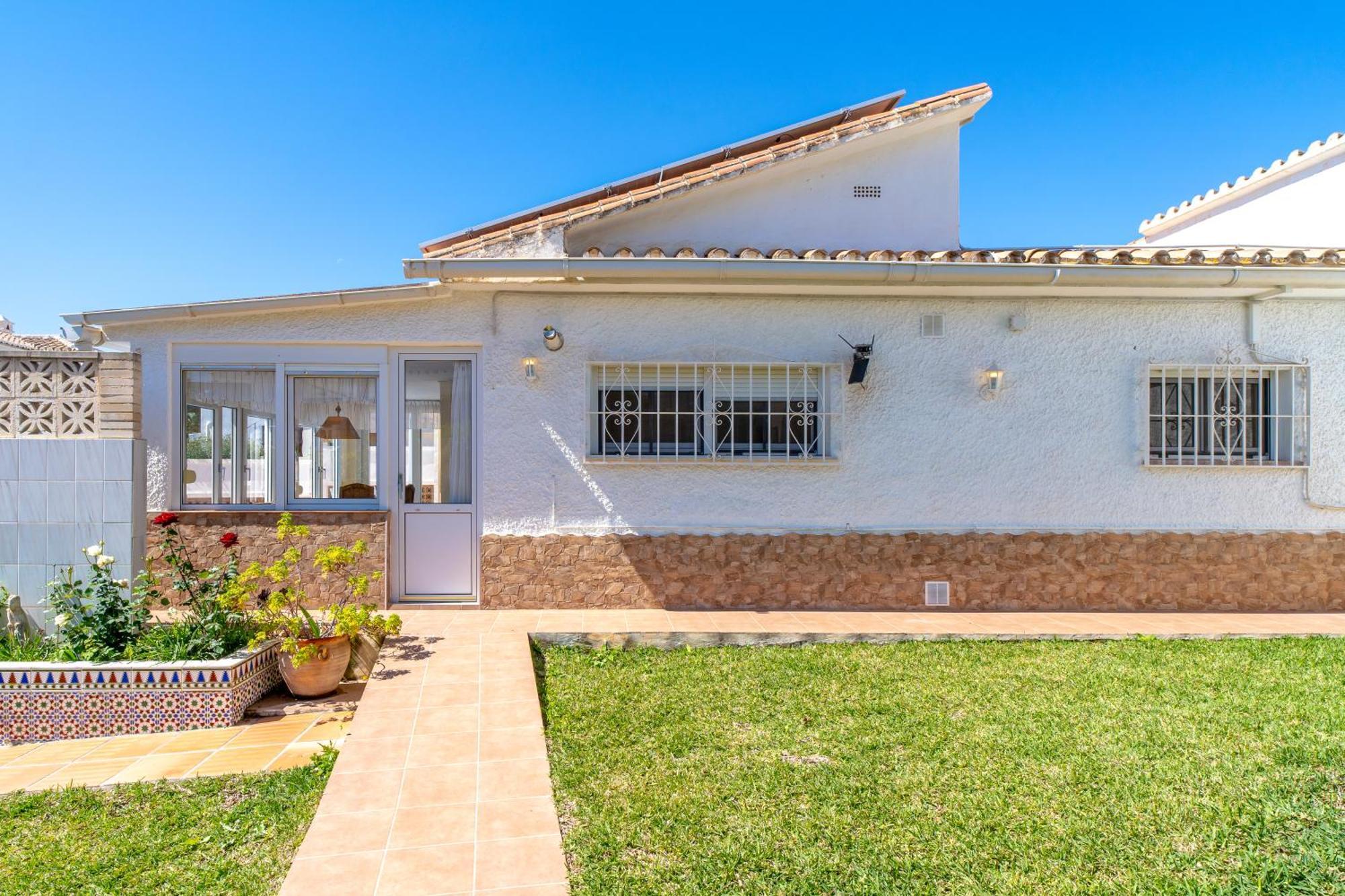 Villa Sevilla Casasol Нерха Екстер'єр фото